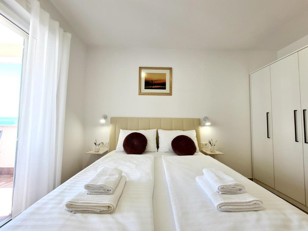 Orkula Apartments Pasman Ngoại thất bức ảnh
