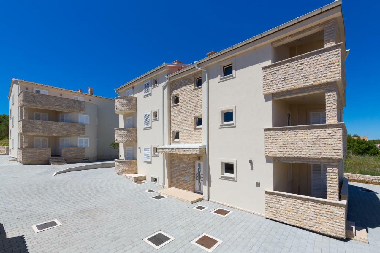 Orkula Apartments Pasman Ngoại thất bức ảnh